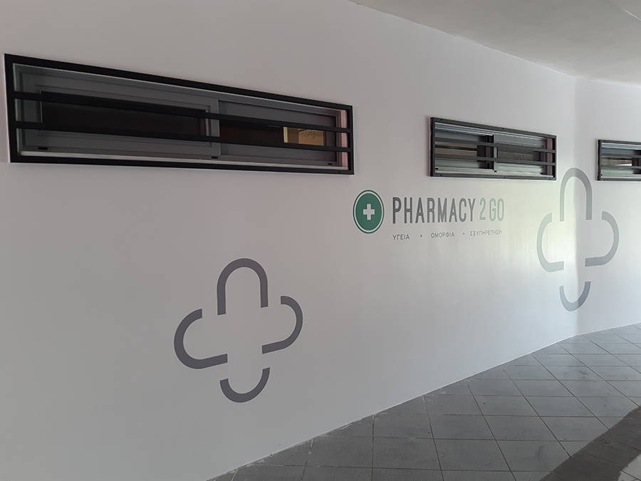 Pvc installation with self-adhesive digital printing for frequent subject change and installation of wall stickers